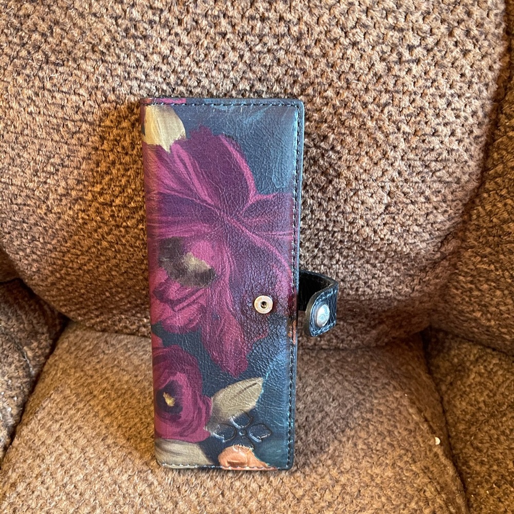 Patricia Nash card holder